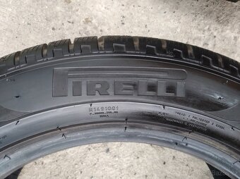 Prodám zánovní zimní pneu Pirelli 235/55/18 - 2