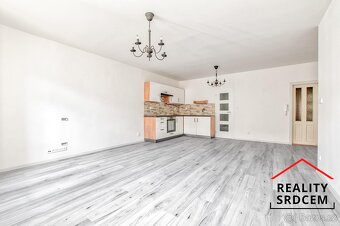 Pronájem zrekonstruovaného bytu 2+kk s komorou, 60 m2, ul. T - 2