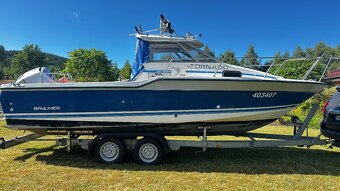Loď Bayliner Trophy hardtop 2302 rok 1989 - 2