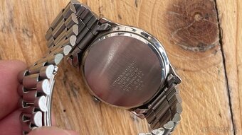 Značkové hodinky CITIZEN Quartz – funkční klasika - 2