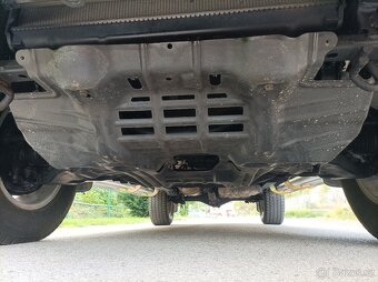toyota Hilux 3.0  4x4 - 2