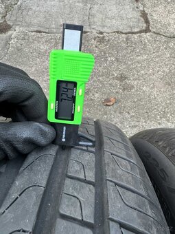 Pirelli Cinturato P7 225/50 R18 Runflat 7mm - zimní cena - 2