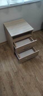 Noční stolek dub sonoma - 2