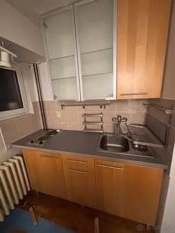 Kuchyňská linka 180cm + skříňky - 2