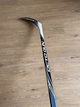 Nová hokejka CCM OCTO GUN, JR, flex 50, pravá P19(29) - 2