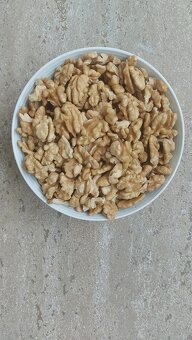 Ořechy vlašské - 2