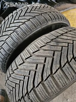 Prodám 2X Zimní Pneumatiky 215 55 R 16, - 2