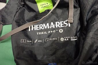 Zimní spacák a karimatka - 2