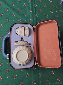 Prodám keramický set v kufříku - 2