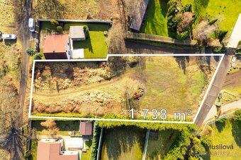 Prodej stavebního pozemku 1738 m2 - 2