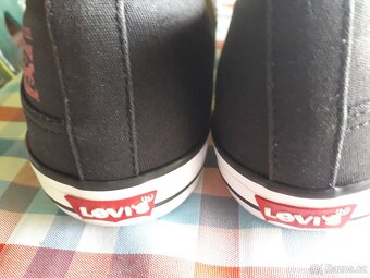 Levis - 2