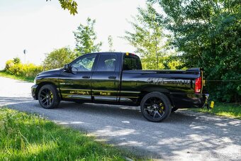 Dodge RAM SRT-10 8.3 V10 372 kW VIPER - 2