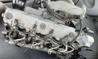 Hlava motoru Renault 1.9dCi - 2