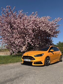 Ford Focus St - 2