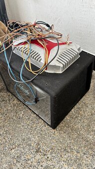Subwoofer + zesilovač - 2