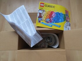 LEGO Classic 11009 - Kostky a světla - 2