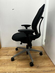 Kancelářská židle Steelcase Leap V2 Grey - 2