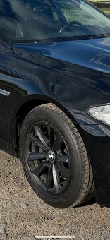 Alu kola BMW 17", 5x120, letní pneu 225/55/17 - 2