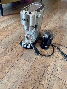 Kávovar De'Longhi + el. mlýnek - 2
