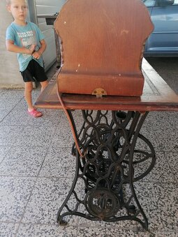 šicí stroj Singer - 2