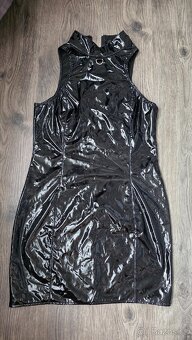 Vinylové,pvc šaty vel.L - 2