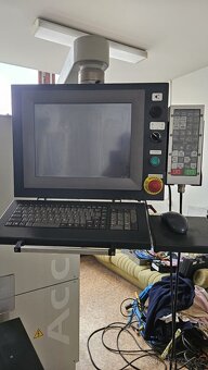 Elektroerozivní drátová řezačka ACCUTEX AU-300iA - 2