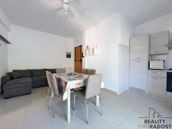 Prodej bytu 3+kk 69 m², via Piave, Silvi, Itálie - 2