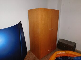 Skříň z dubové dýhy - 2