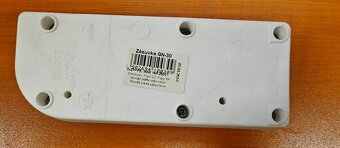 ZÁSUVKA GN-30 BÍLÁ TROJNÁS - 2