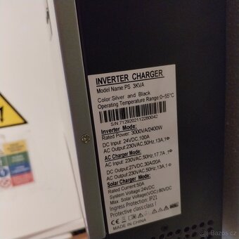 fotovoltaický hybridní měnič 24V/100A - 2