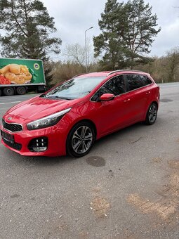 Kia Ceed Combi SW 1.6 CRDI 100Kw GT- LINE - 2