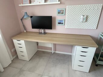 Pracovní stůl IKEA - 2