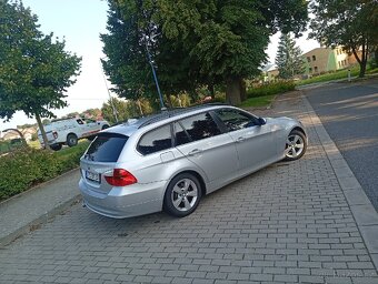 BMW e91 325i 160kw - 2