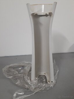 Noha pod umyvadlo - 2
