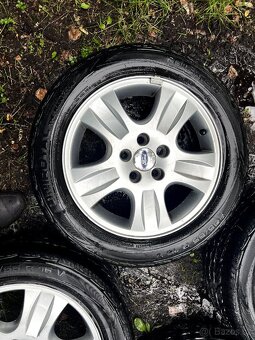 Letní kola Ford Focus 5x108 205/55 R16 ET52.5
 - 2