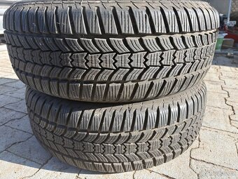 Zimní pneu 215/60 16 - 2