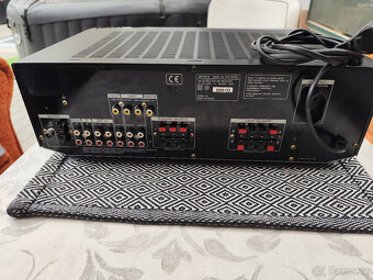 zesilovač Sony - 2