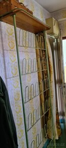 Retro botník / kovová stěna na obuv s poličkou - 2