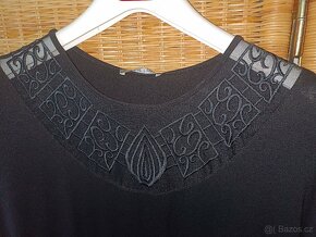 Halenka s průhlednou vsadkou v.44. - 2