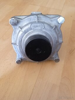 Ovládací ventil přívěsů nový nebo opraveny - 2