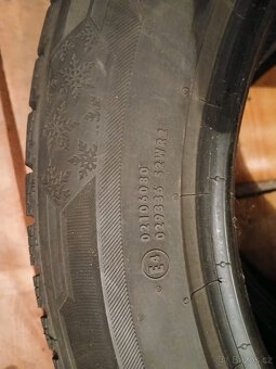 Zimní pneu. 225×60×17 - 2