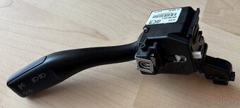 Audi A3, TT přepínač páčka levá 8P0953513A - 2