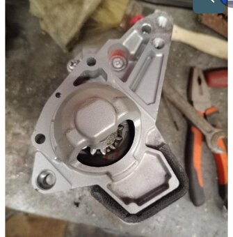 Startér Dacia Sandero 0,9 - 2