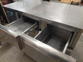 Chladící stůl nerez - 2