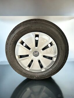 Plechová sada VW 5x120 r16 + letní 215/65r16C - 2