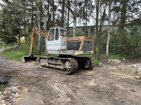 pasovy bagr 12t - 2