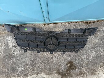 Maska Mercedes-Benz Sprinter se znakem W906 - 2