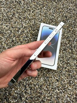 iPhone 14 pro max - baterie 93% - 2