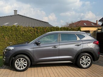 HYUNDAI TUCSON 1.7 CRDi Navi LED Asyst / 2016-1.Maj / KRÁSNÝ - 2