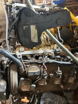 Motor Audi 4.2i v 8 - 2